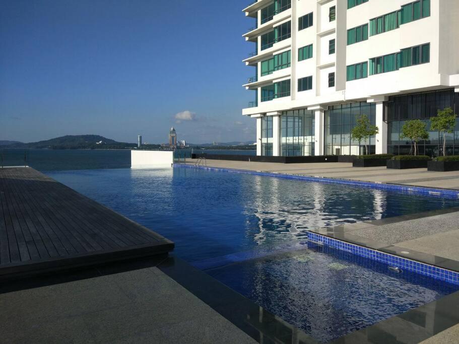 Heaven In City With Full Seaview 2 Cozy Br Bay 21 Kota Kinabalu Bagian luar foto